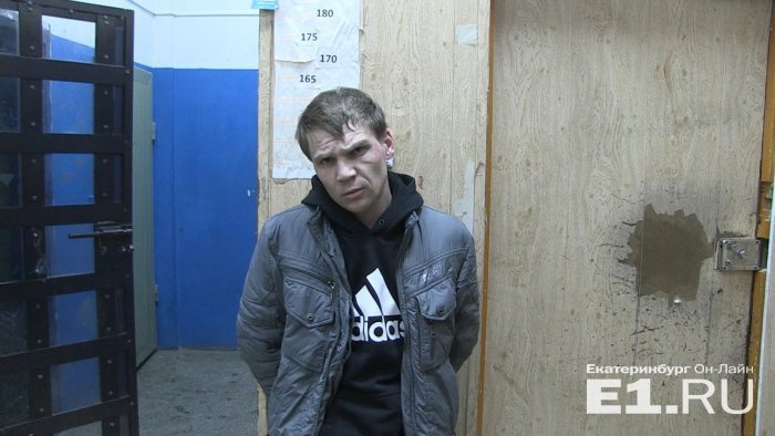 Академический район Екатеринбург Воров поймали на краже колёс