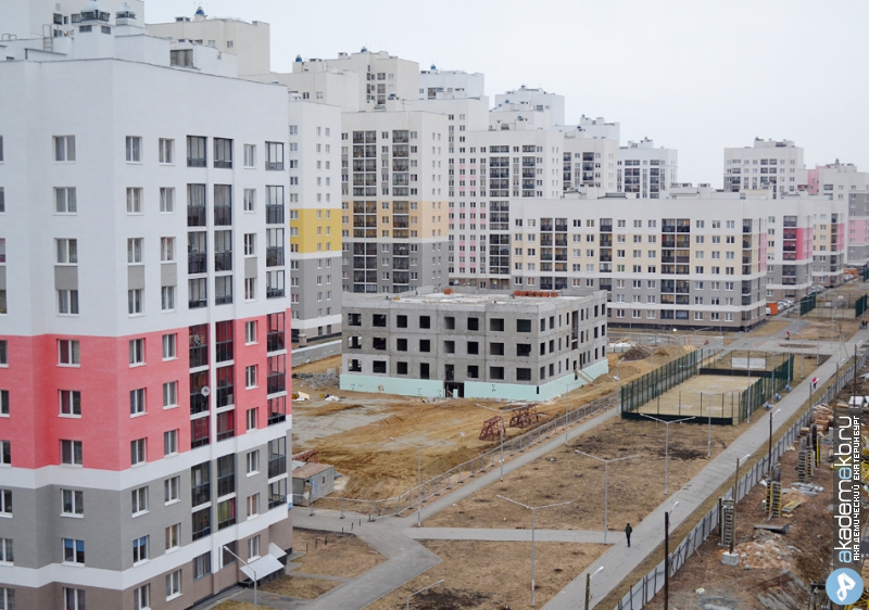 Академический район Екатеринбург Каркас детского сада в пятом квартале готов, башенный кран демонтирован