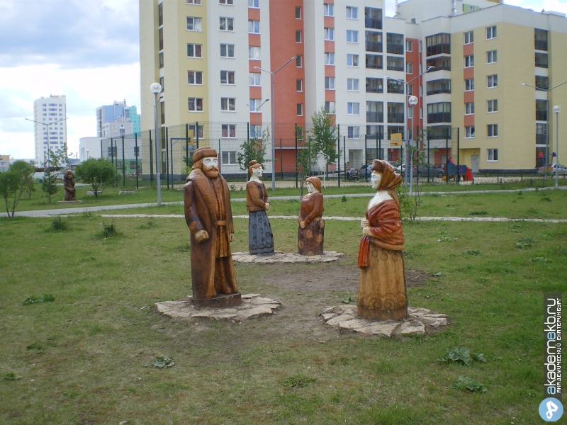 Академический район Екатеринбург В районе появились новые скульптуры