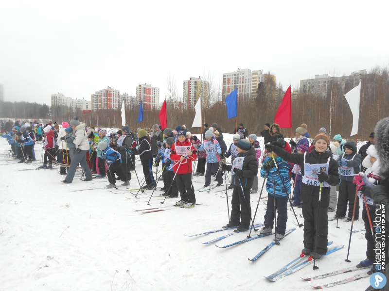 Академический район Екатеринбург Юные спортсмены открыли спартакиаду