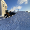 Спецтехника очищает дороги и дублёры от снега в Академическом