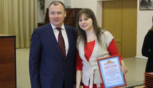 Жительница Академического стала лауреатом губернаторской премии