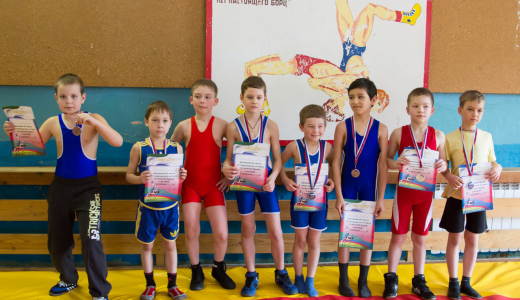 Юношеская сборная Академического района заняла призовые места на соревнованиях по вольной борьбе