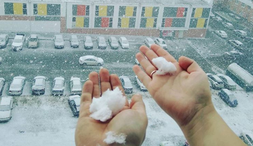Зима близко: академчане делятся снежными фото в соцсетях