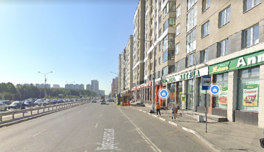 В Академическом на месяц перекроют оживленный участок на улице Краснолесья. Из-за работ общественный транспорт сменит маршрут