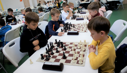 В школе №79 прошёл шахматный турнир в честь Дня рождения Академического района