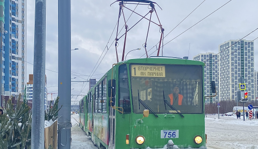 Жители Академического выбирают трамвай