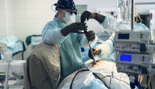 Уникальную операцию на позвоночнике провели нейрохирурги госпиталя ветеранов войн