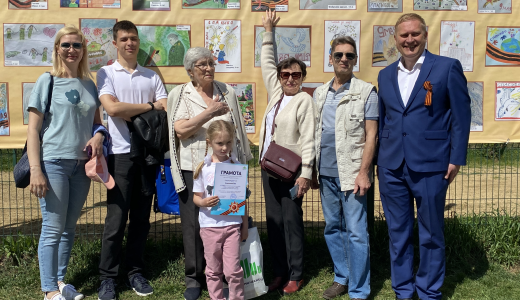 В Академическом наградили победителей конкурса «Победа глазами детей-2026»