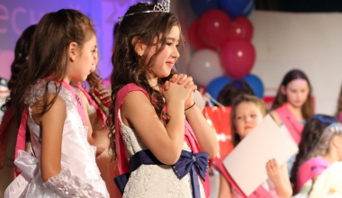 Юные жительницы приглашаются на кастинг конкурса «Маленькая Мисс «Академический»
