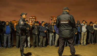Полицейские задержали 176 иностранных мигрантов в Академическом