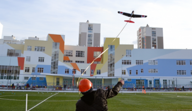 Воздушный бой в небе над пятым кварталом: в Академическом прошёл Кубок Федерации Авиамоделизма