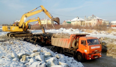 Дорогу из Академического на Широкую Речку строят даже в выходные и в морозы