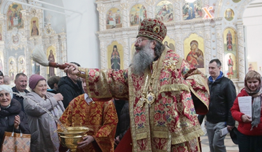 Митрополит Кирилл совершит Божественную литургию в Храме Святых Божиих строителей