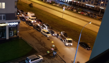 Полиция вывозит с дублёров автомобили, припаркованные с нарушением ПДД