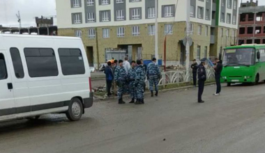 Не смогли выйти на маршрут: полиция Екатеринбурга проверила мигрантов в Академическом
