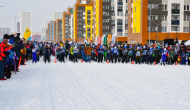 Академический принял самую массовую лыжную гонку в истории района