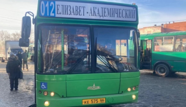 На популярном маршруте из Академического в центр запустили большие автобусы