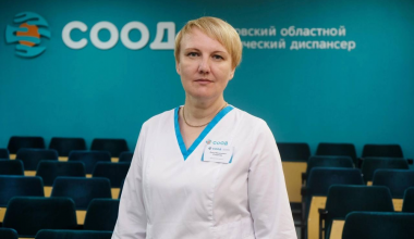 Не просто анализы: медицинский технолог онкодиспансера в Академическом вошла в тройку лучших лаборантов России