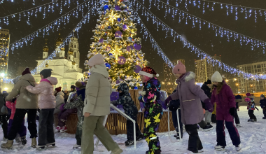 Главный каток Академического открылся праздником и фейерверком