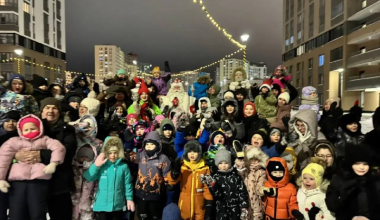 Для победителей конкурса Самая красивая ель провели праздник двора