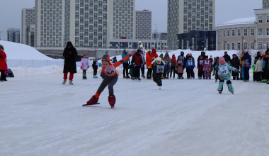Зимняя спартакиада открылась конькобежным забегом