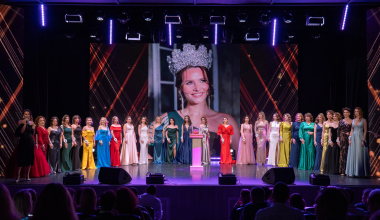 Золотой сезон: как прошёл финал конкурса «Миссис Академический-2026»