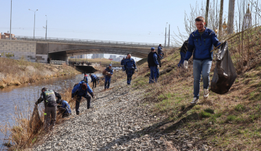 В Академическом начался месячник чистоты